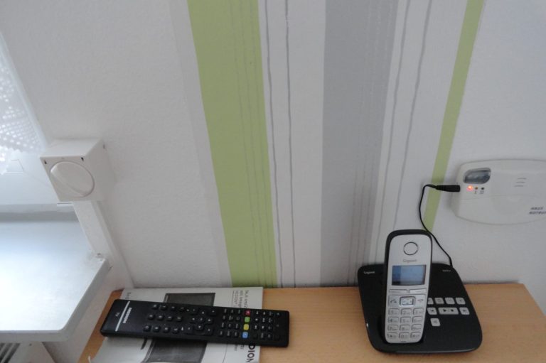 Festnetztelefon interner Notruf Ferienwohnung Unterkunft Fewo Ferienhaus Amelsberg in Leer Ostfriesland