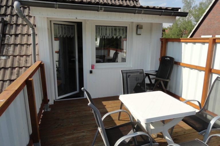 Balkon Dachterrasse Ferienhaus Unterkunft Fewo in 26789 Leer Ostfriesland