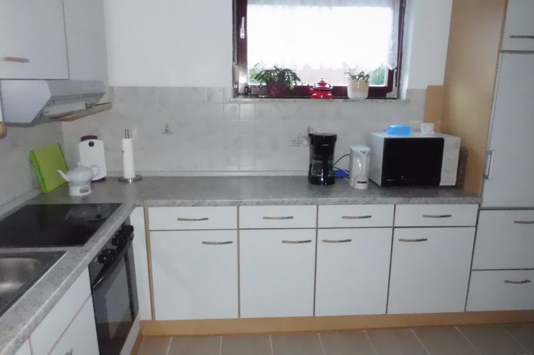 Küche E-Herd Kaffeemaschine Wasserkocher Mikrowelle Fewo LEER Ferienwohnung in 26789 Leer Ostfriesland
