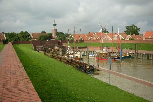 Hafen in Ditzum Ferienhaus Amelsberg Fewo in Leer Ostfriesland